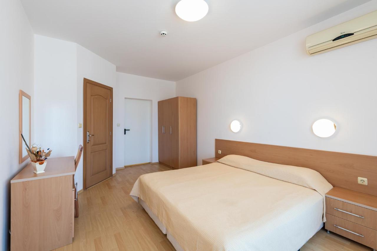 Trakia Plaza Hotel & Apartments Slântsjev Brjag Eksteriør bilde